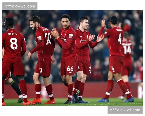 利物浦vs曼城前瞻:榜首对决的战术博弈,高位逼抢成胜负手 利物浦vs曼城前瞻:榜首对决的战术博弈,高位逼抢成胜负手